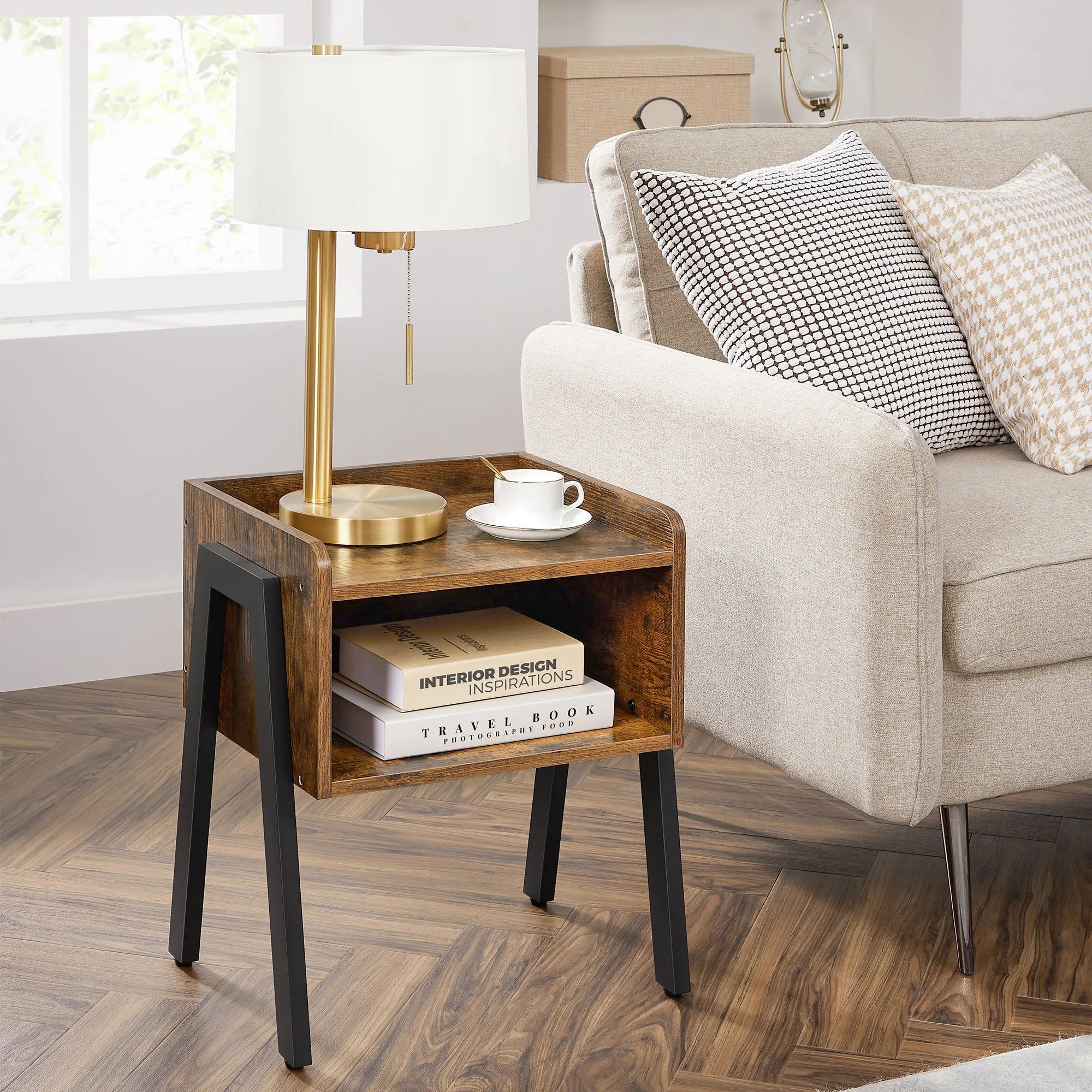 Table d’appoint Style rétro chic – Sélectionnée par Arteluxia