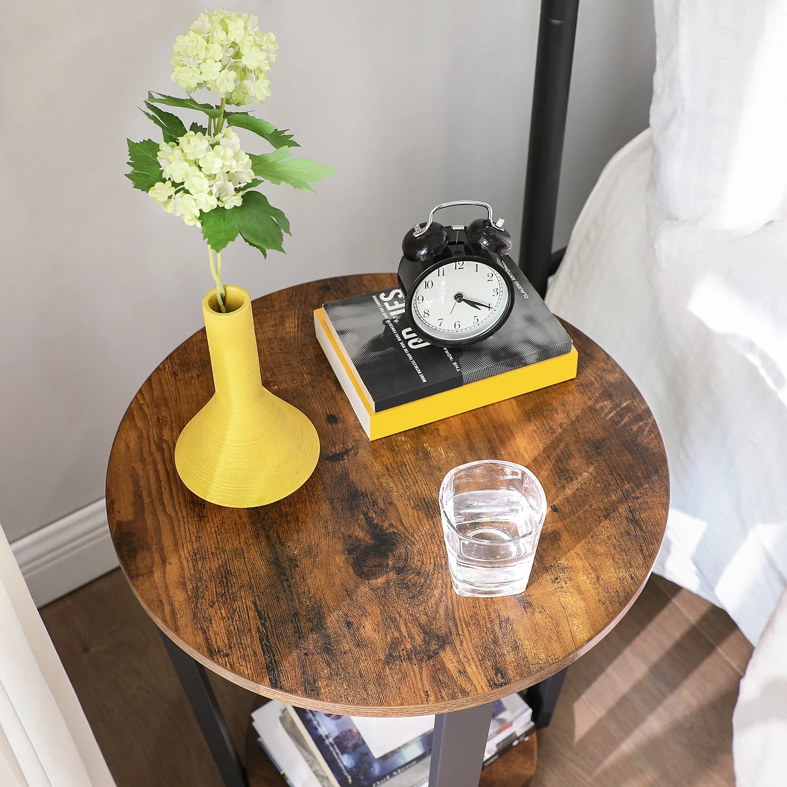Table d’appoint vintage – Élégance industrielle – Arteluxia
